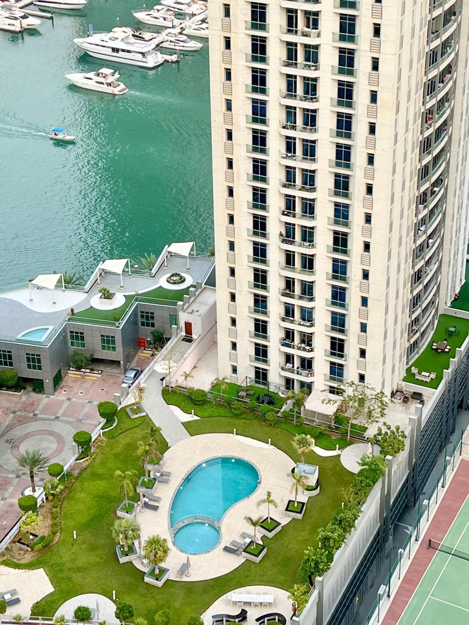 Favdubai Presents Cozy 2br Just A Few Steps To Jbr & Bla Bla With Amazing Marina Yachts View, Pool & Gym & Parking Housekeeping Service Upon Request Enjoy The Part Of Apartment *